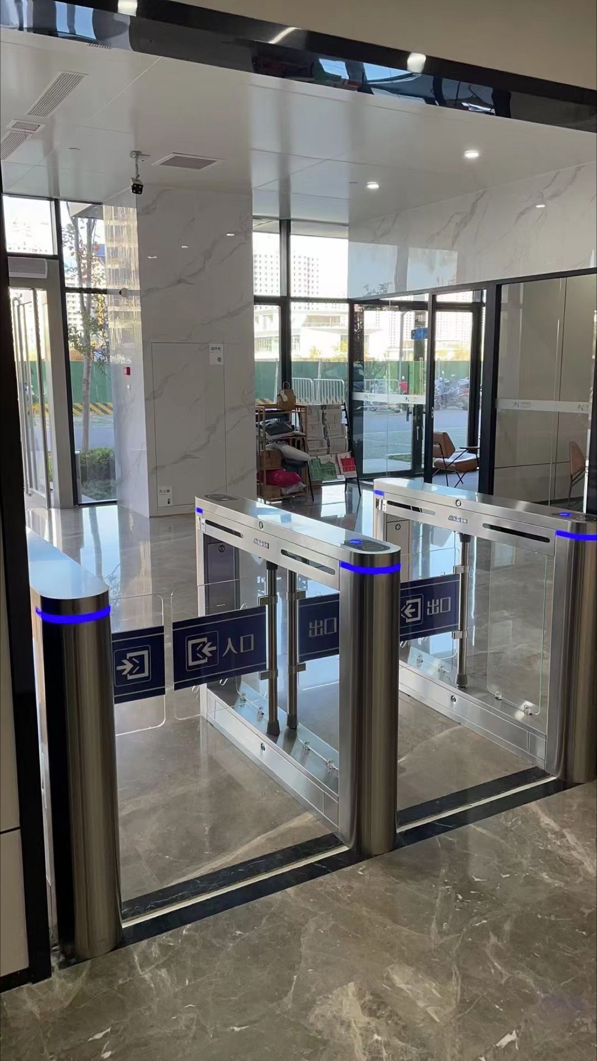 Safety Features of a Metal Swing Barrier Gate Used in Park E…