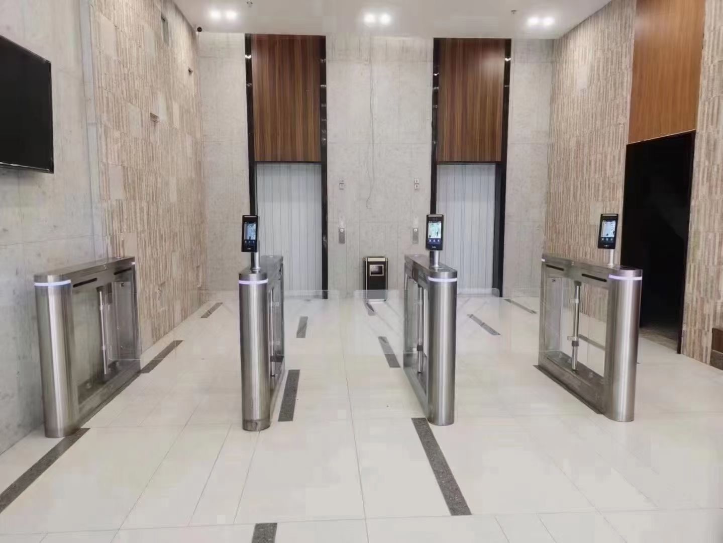 How to Through the Turnstiles Gates