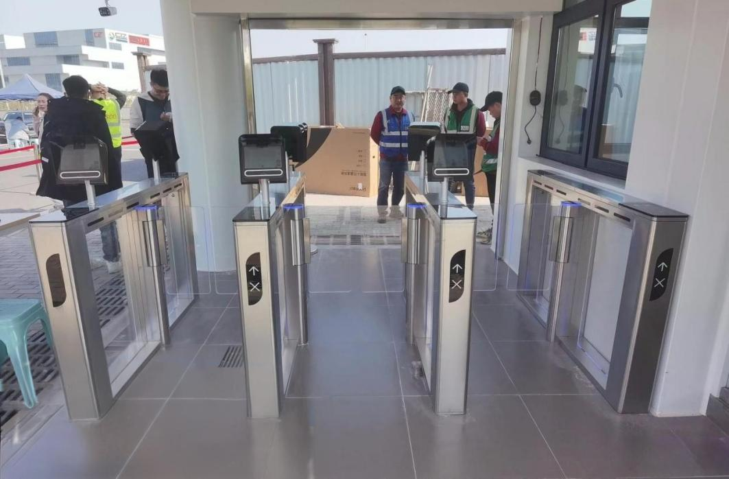 turnstile gate with card reader