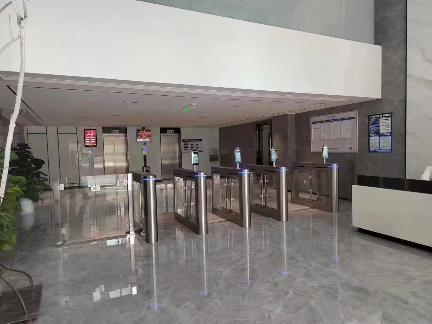 Tripod Turnstile Gate With QR Code Scanner