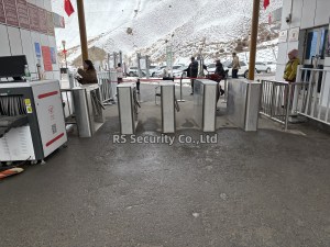 The Benefits of a Contactless Turnstile