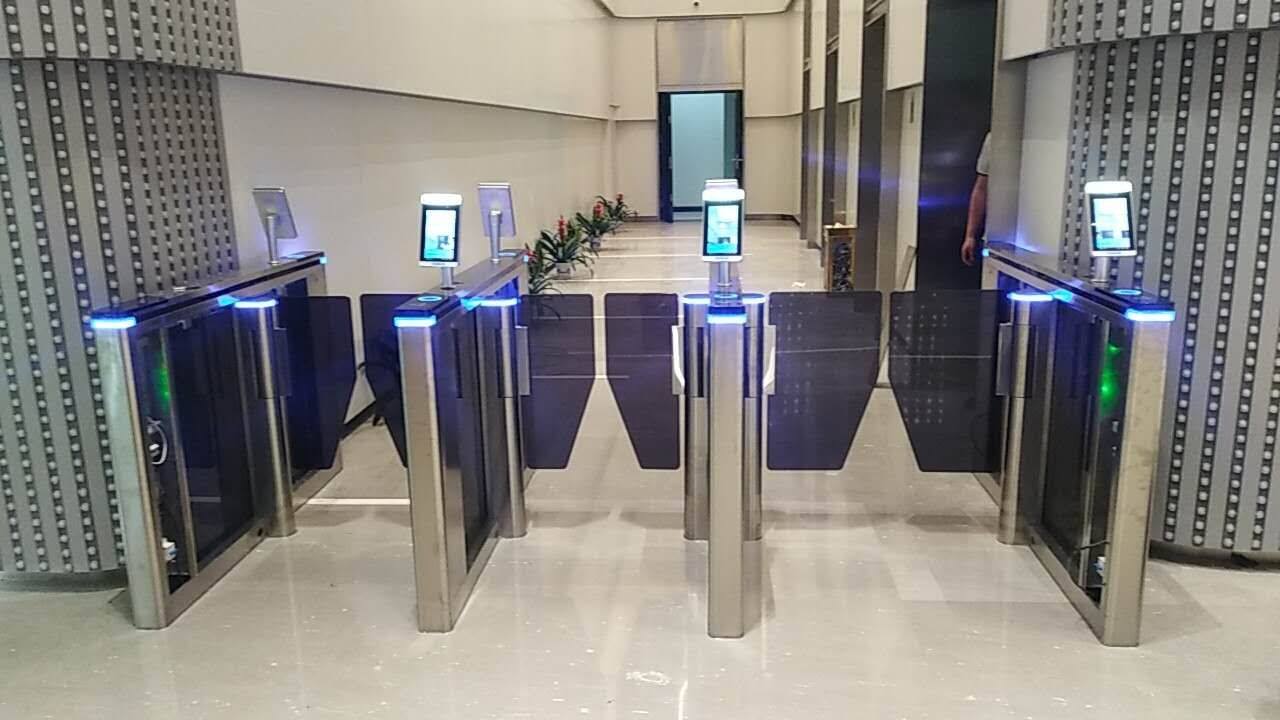 Buying a Jual Turnstile